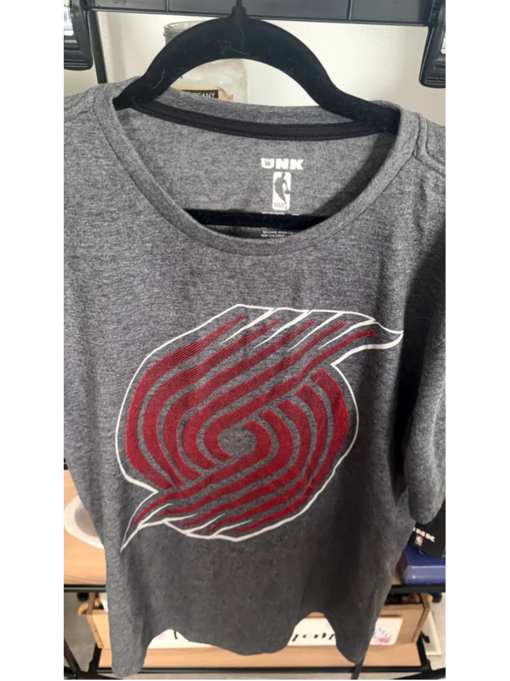 Men's UNK Portland Trail Blazers T-Shirt, Size L, Grey and Red